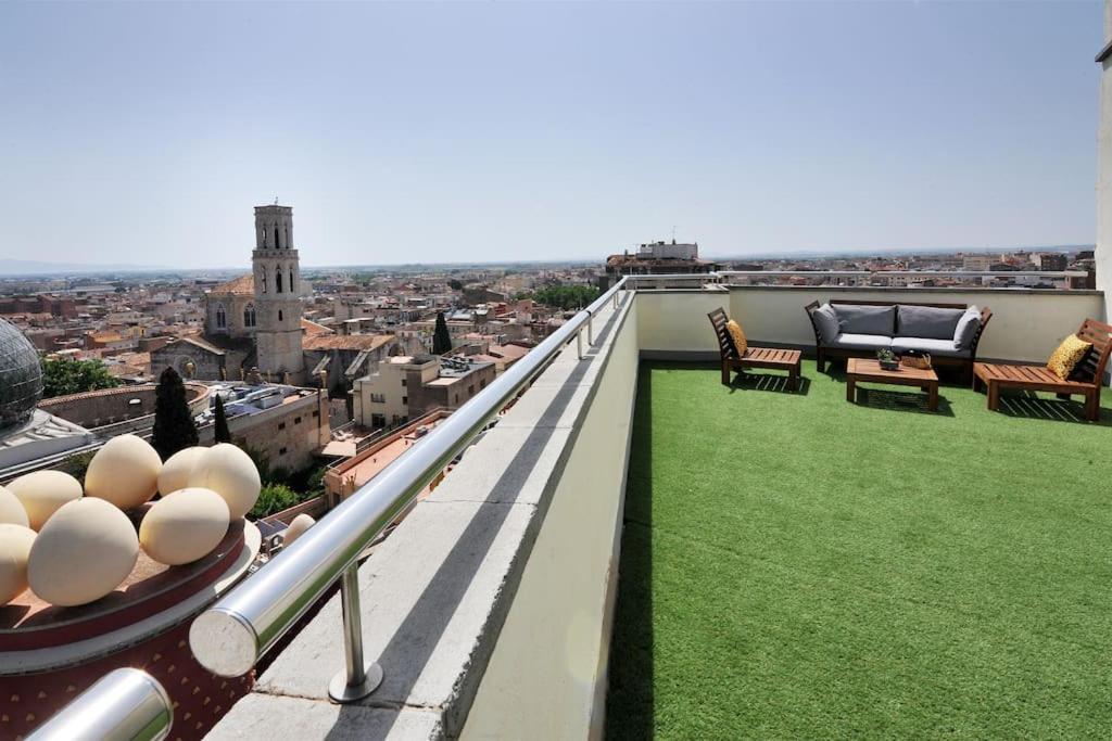 Apartmán Atico Frente Al Museo Dali Figueres  Exteriér fotografie